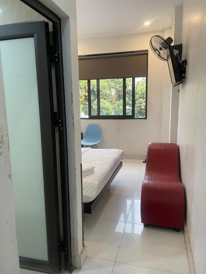 Yen Hoa Motel Hanoi Exterior photo
